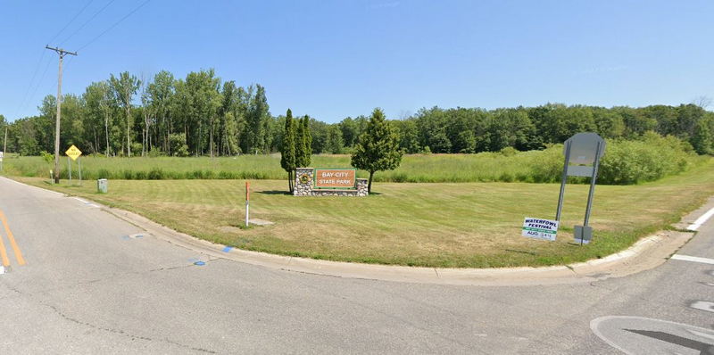 Roll-Air Roller Skating Rink - 2019 Street View - Now Empty Lot Dnr Owned (newer photo)